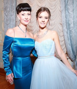 Нонна Гришаева с дочерью. Фото
