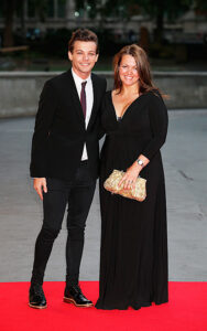 Луи Томлинсон с мамой. Фото