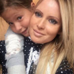 Дана Борисова с дочерью. Фото